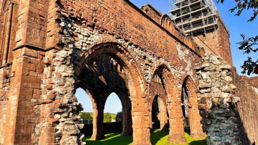 Sweetheart Abbey 6